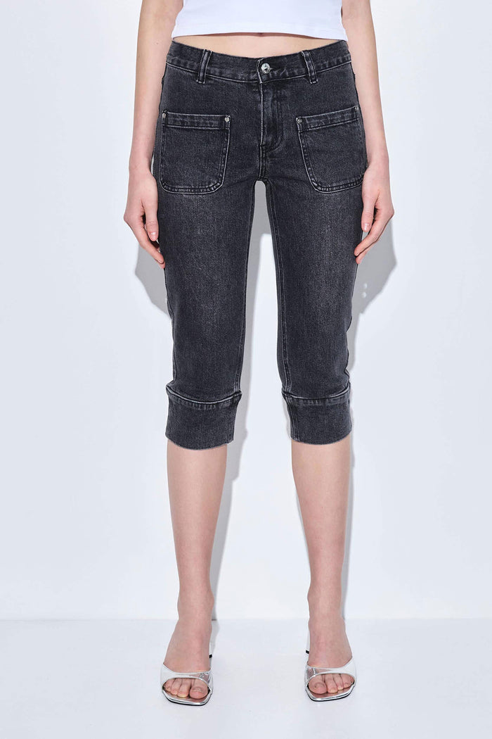 Mid Rise Capri Denim