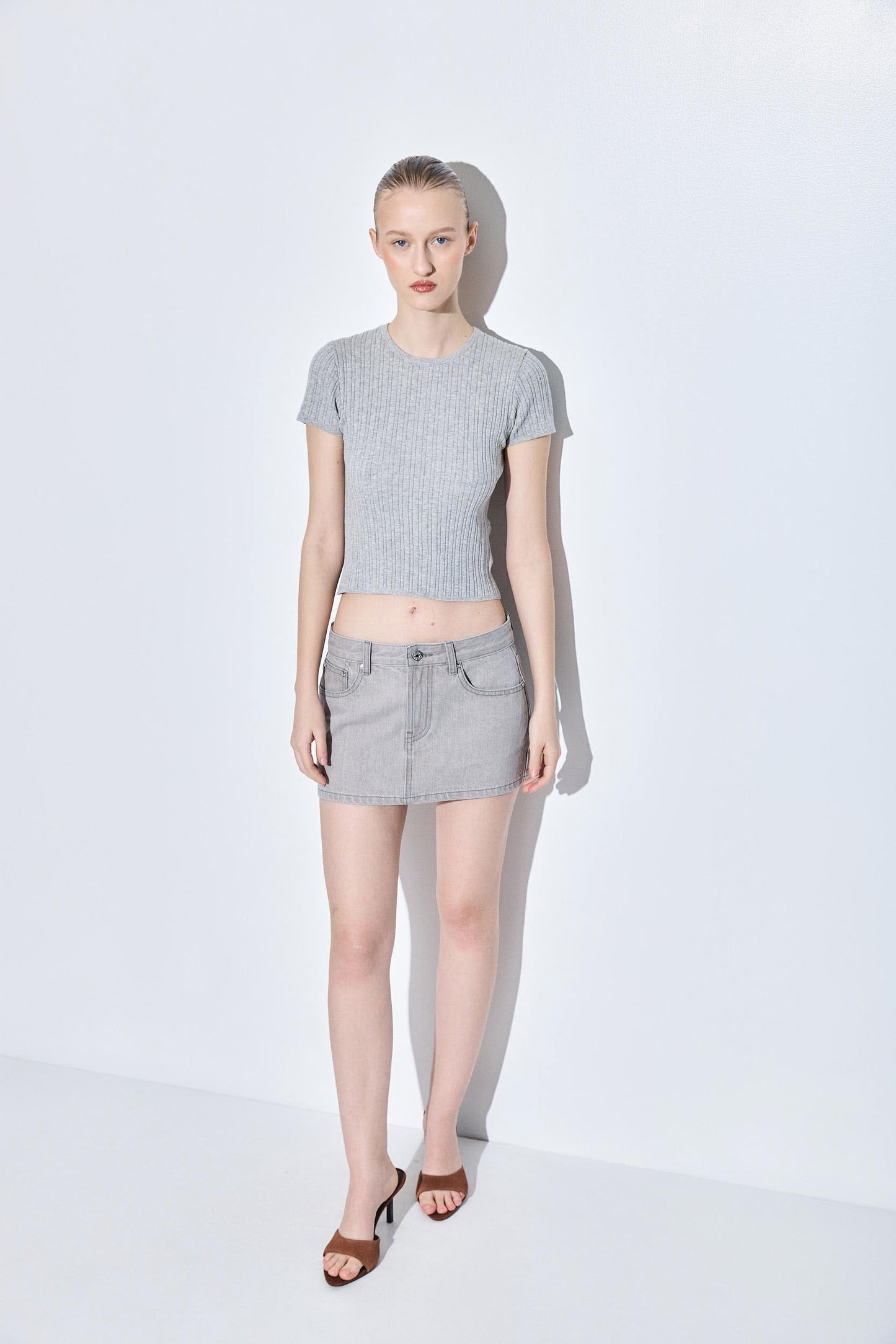 Ribbed Crew Neck Tee