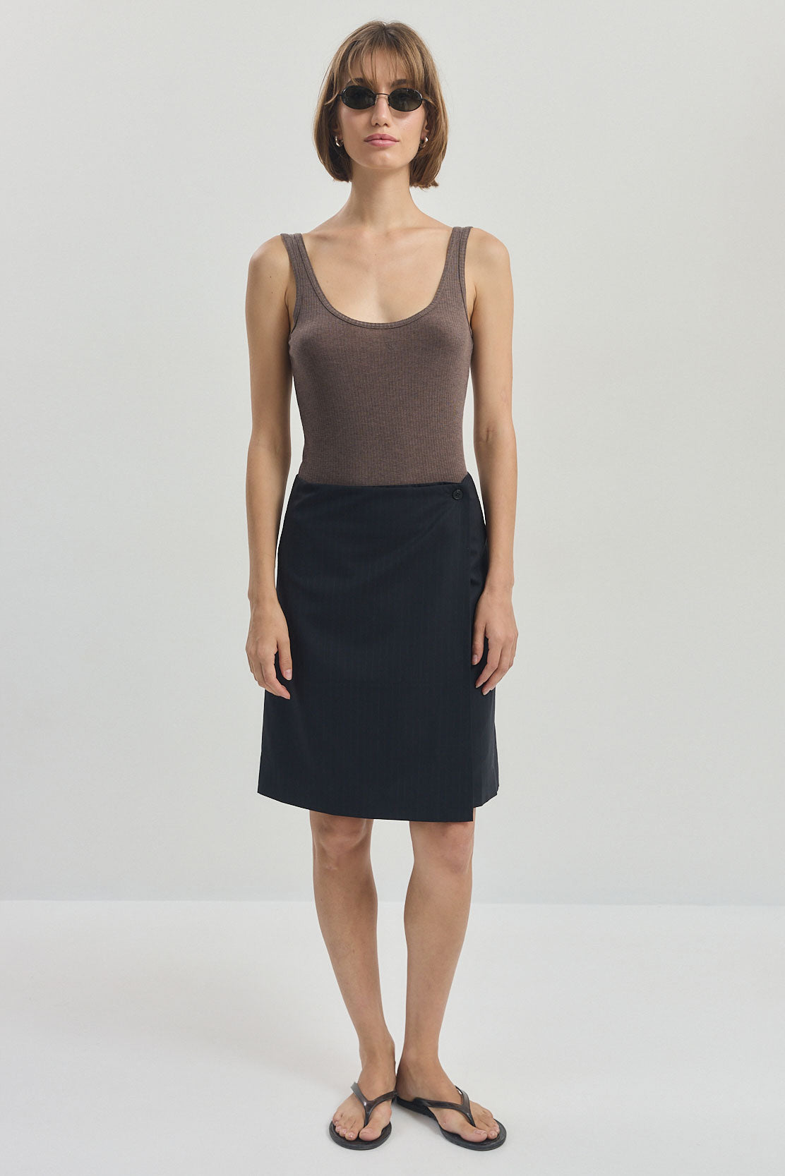 Ribbed Deep Scoop Tank