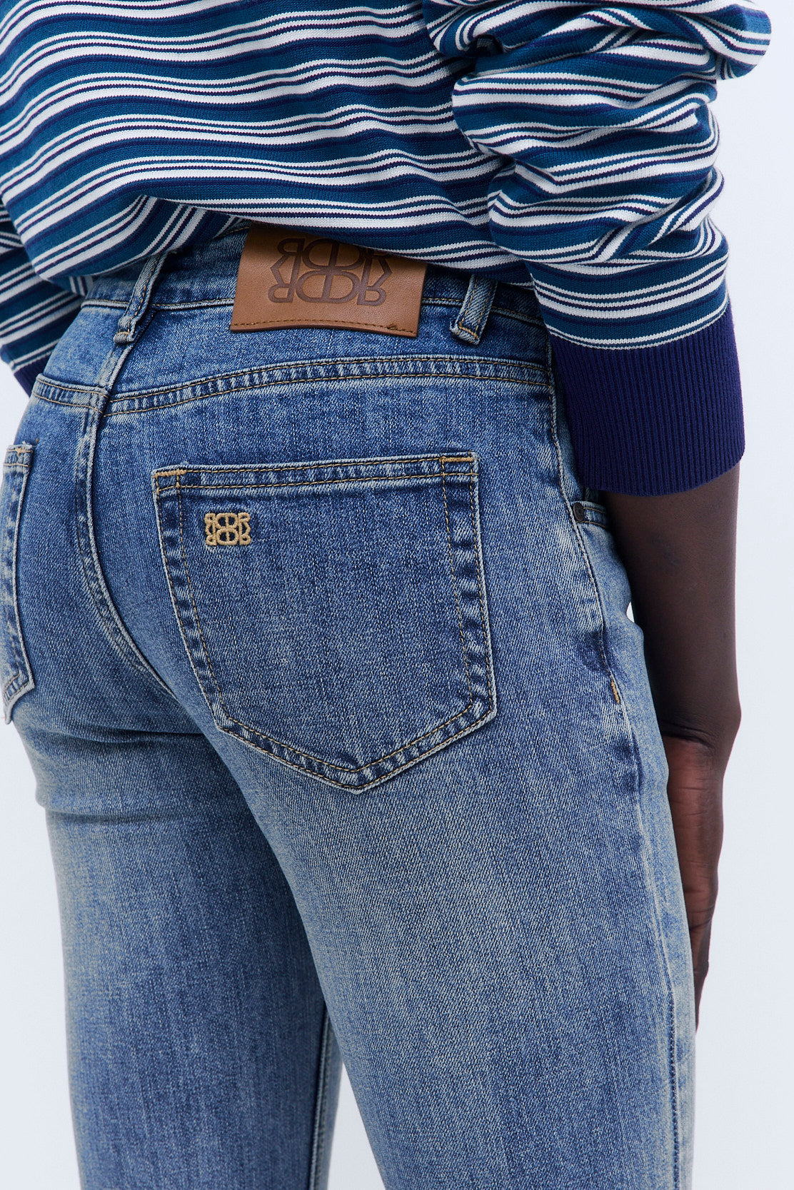 No.18| Mid Rise Fitted Denim