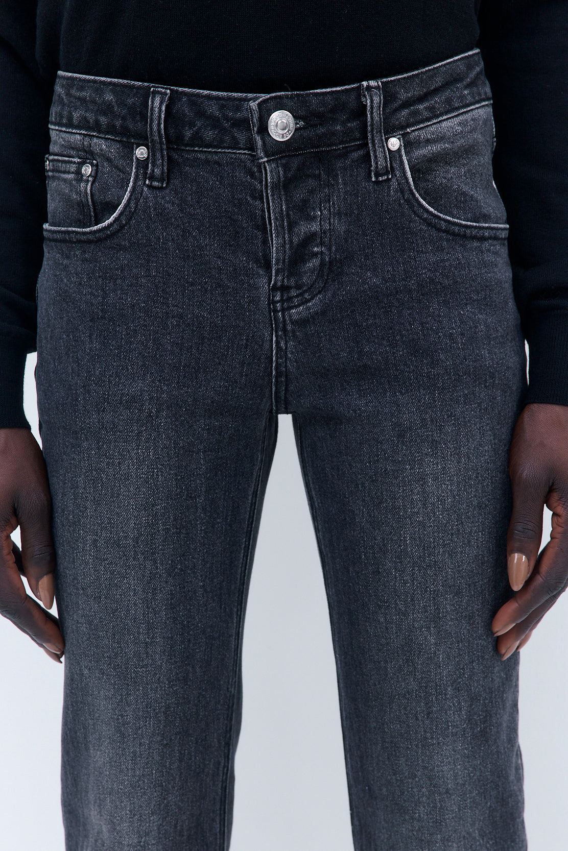 No.18| Mid Rise Fitted Denim