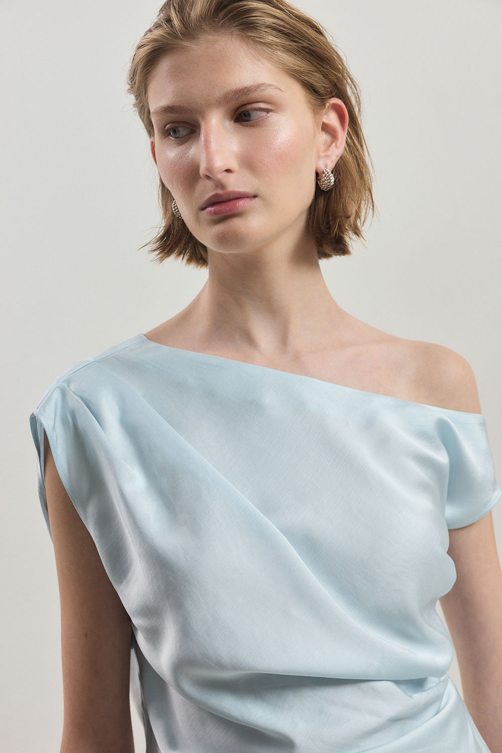 Twill Asymmetric Top