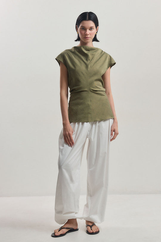 Fitted Boatneck Top