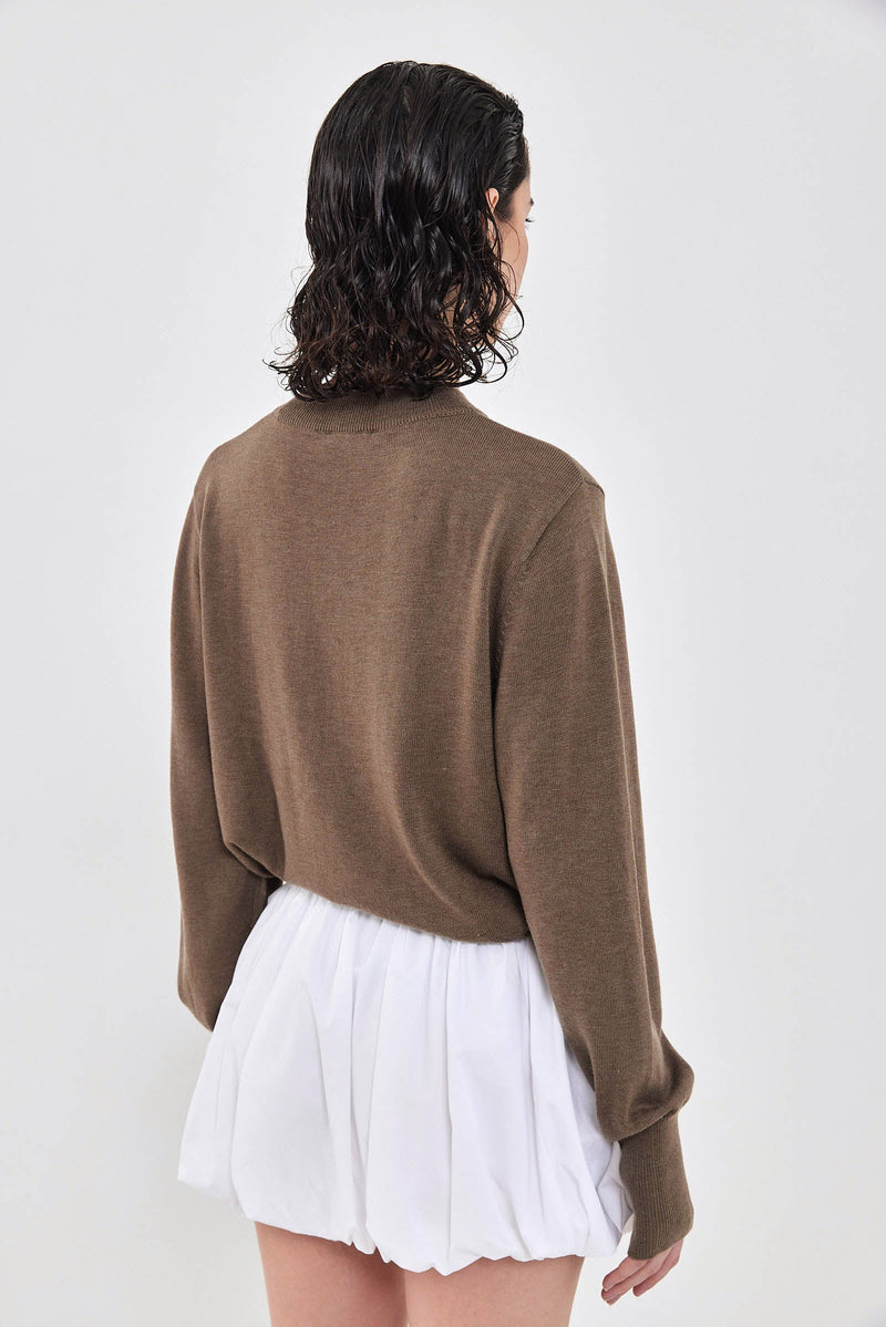 Light Knitted Mockneck