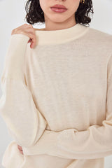 Light Knitted Mockneck