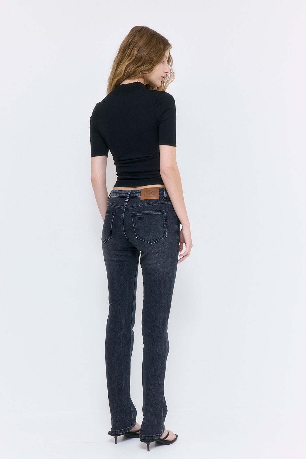 Mid Sleeved Zipper Knit