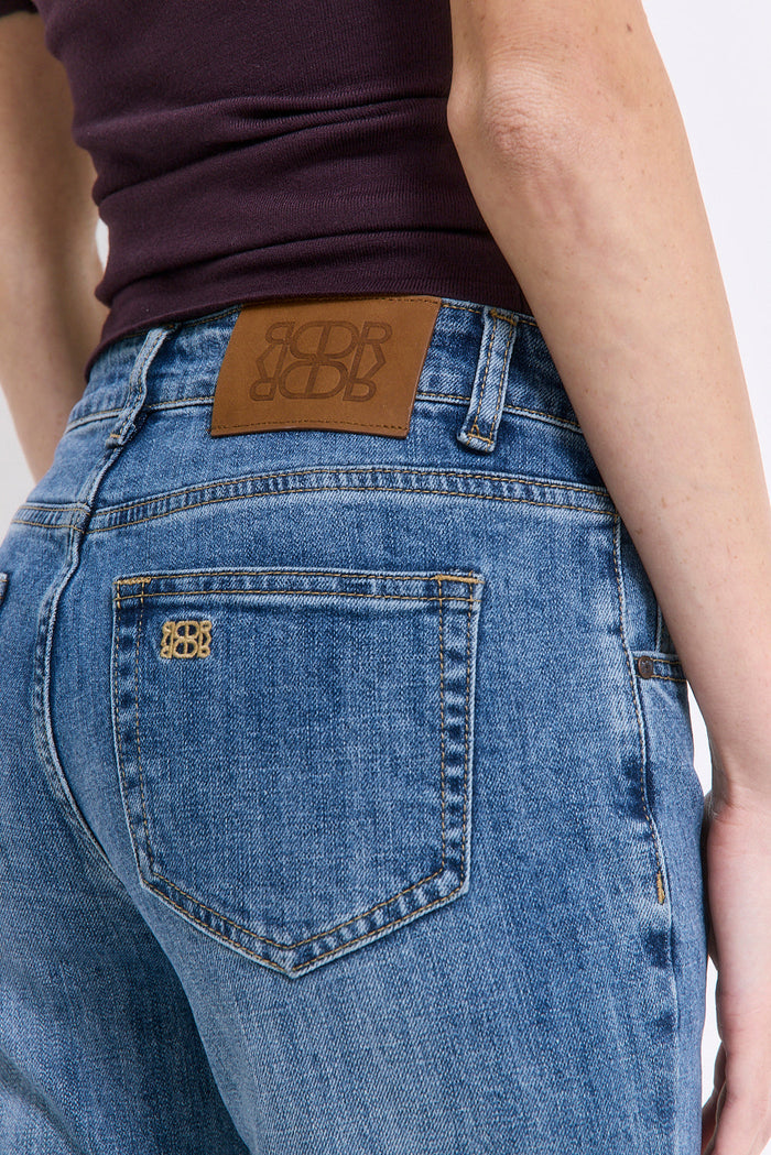 No.18| Mid Rise Fitted Denim