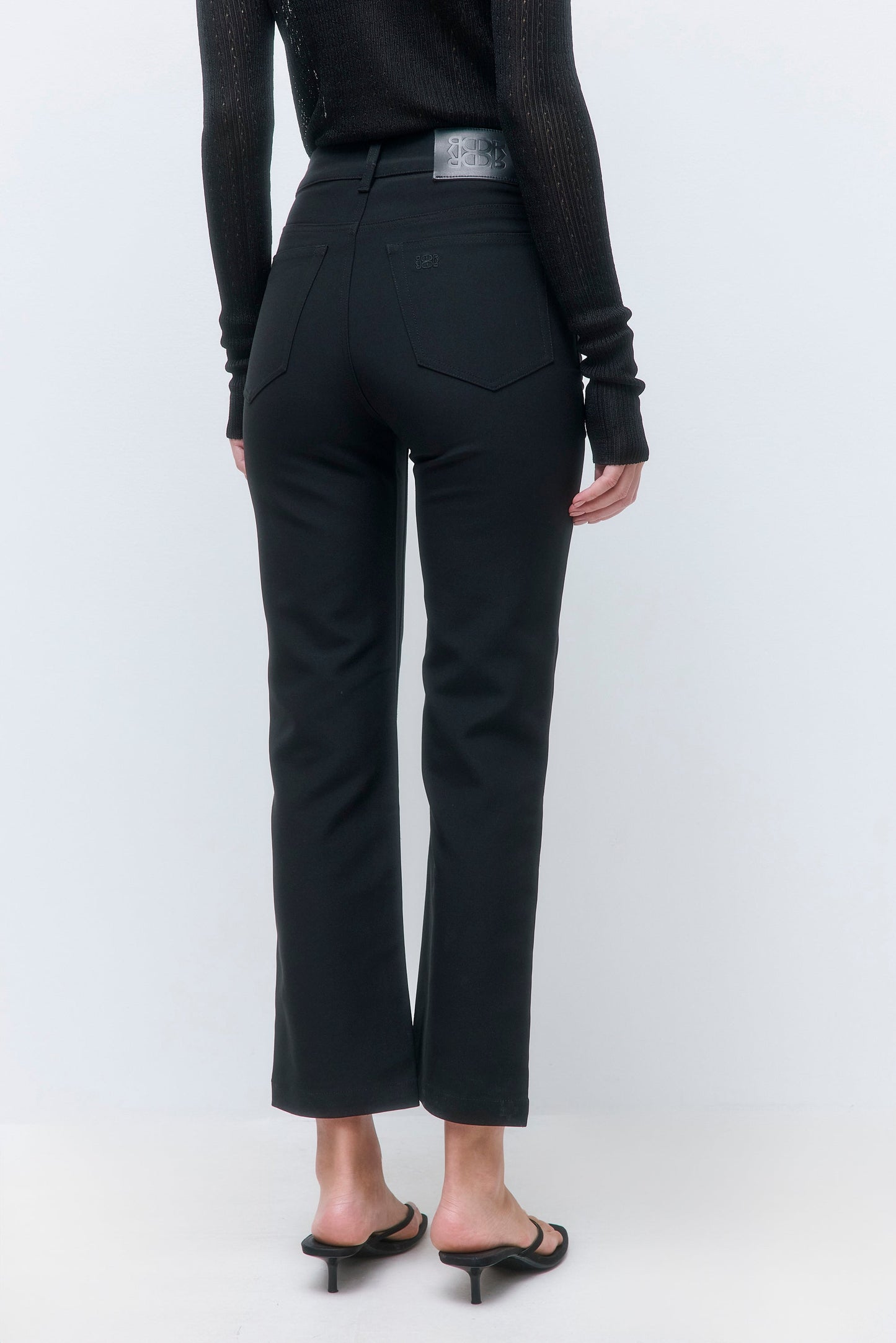 Stretchy Cropped Pants