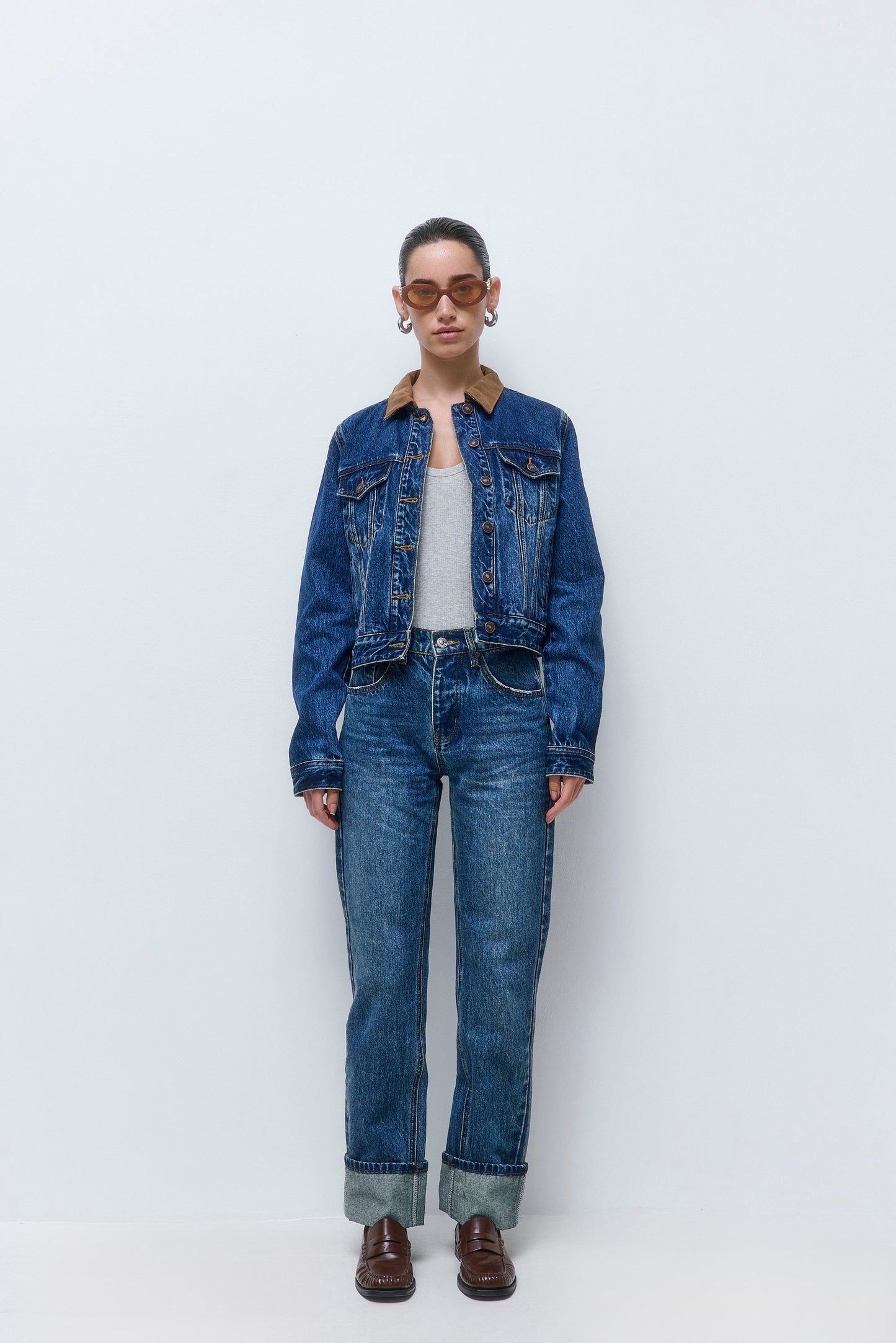 Contrasting Fitted Denim Jacket