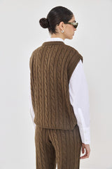 Cable-Knit Sleeveless Vest