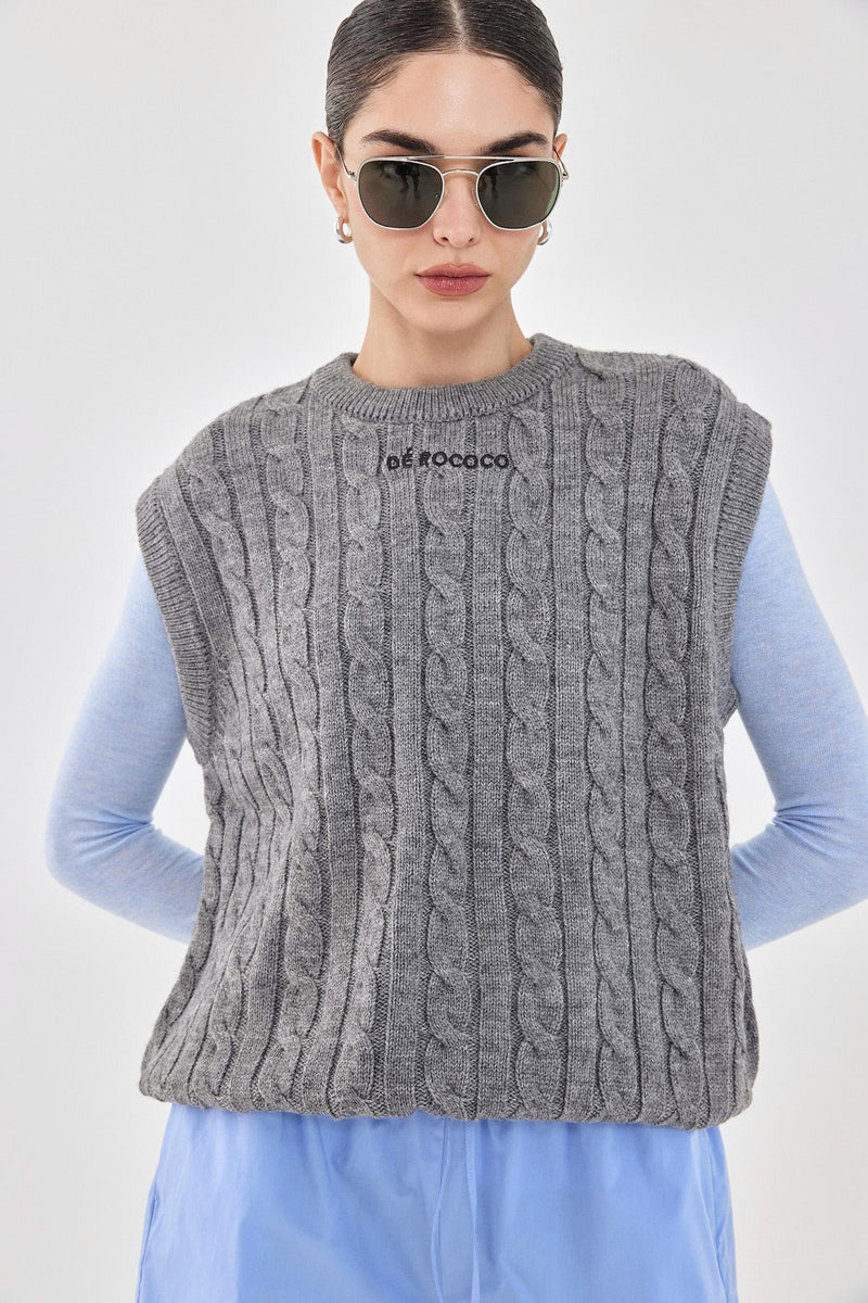 Cable-Knit Sleeveless Vest