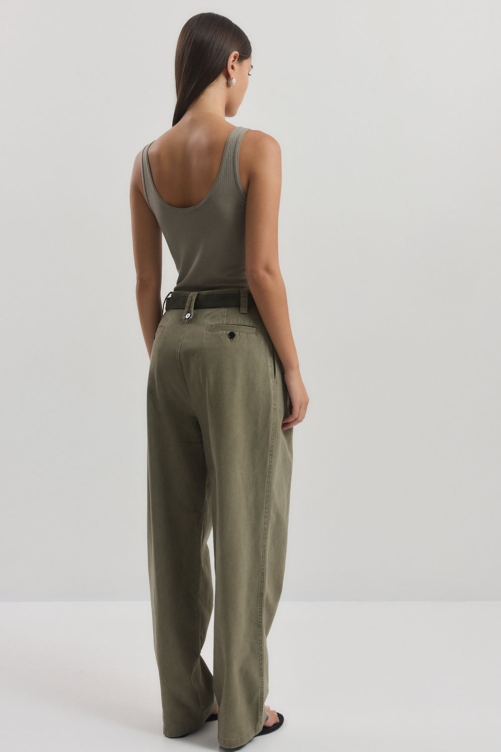 Ribbed Deep Scoop Tank