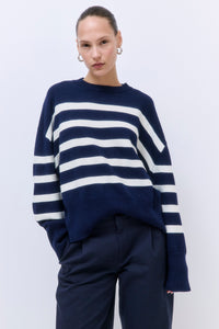 navy-white-stripes
