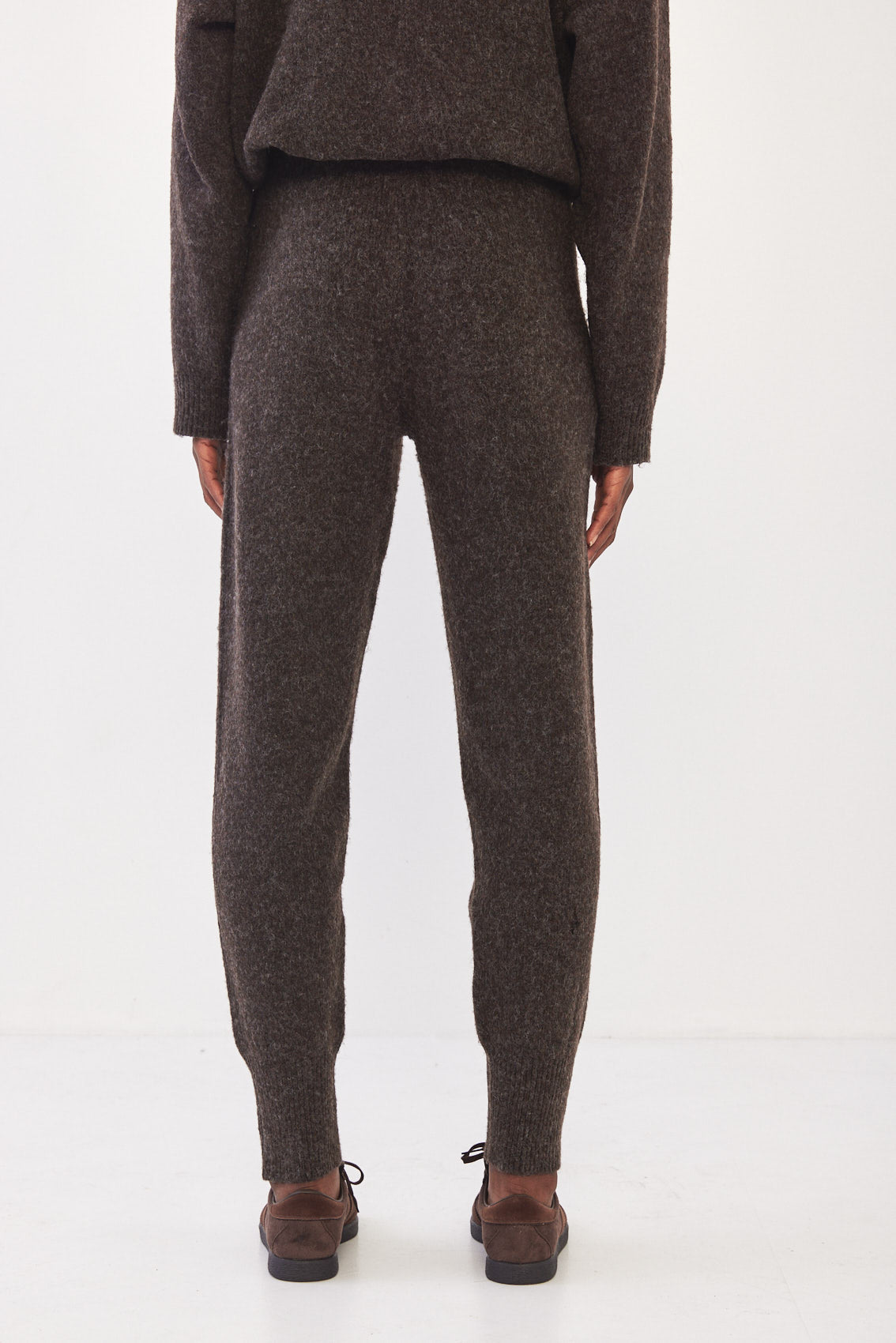 Thick Knitted Jogger