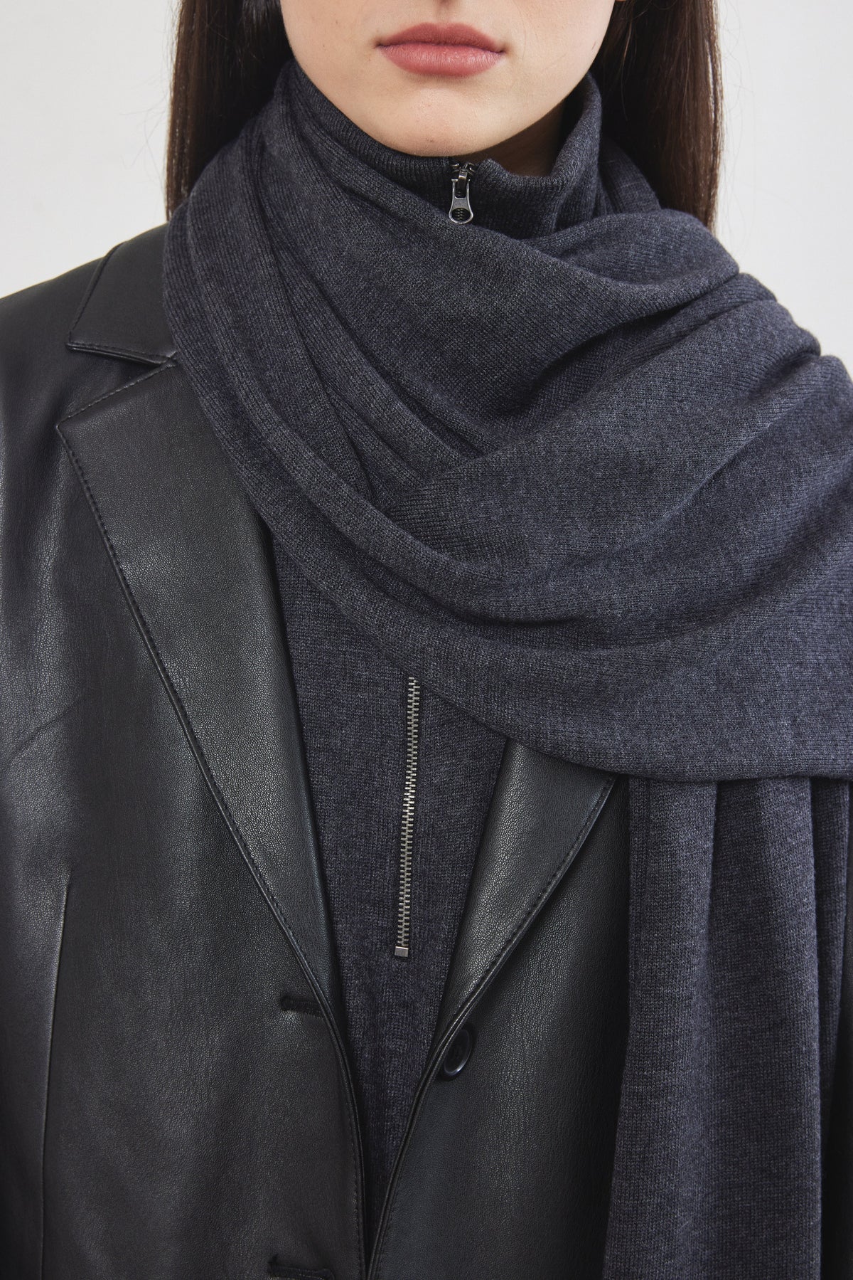 Light Knitted Scarf - Dé Rococo