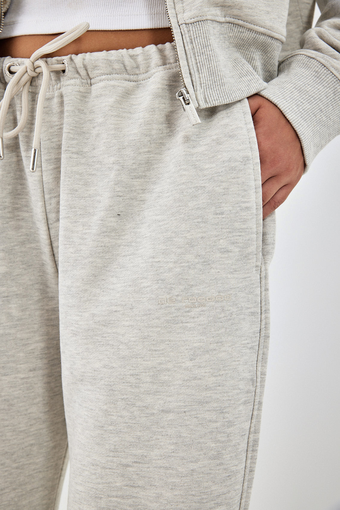 Straight Leg Sweatpants - Dé Rococo