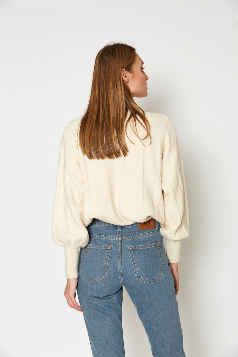 No.1 | high-rise straight-leg cropped jeans